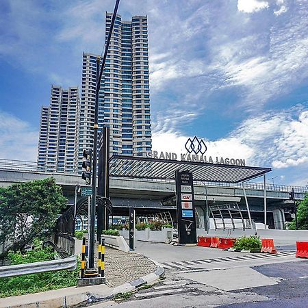 Oyo 90776 Fortune 88 Grand Kamala Lagoon Bekasi Exteriör bild